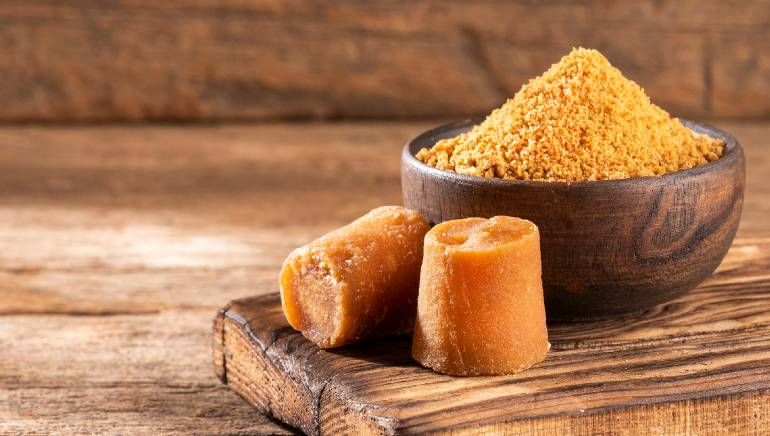 Difference between brown sugar and jaggery